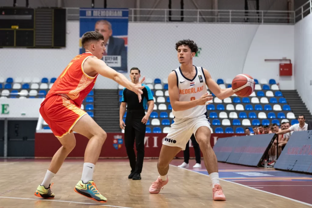 U18 Crna Gora porazom od Slovačke do drugog mjesta u grupi